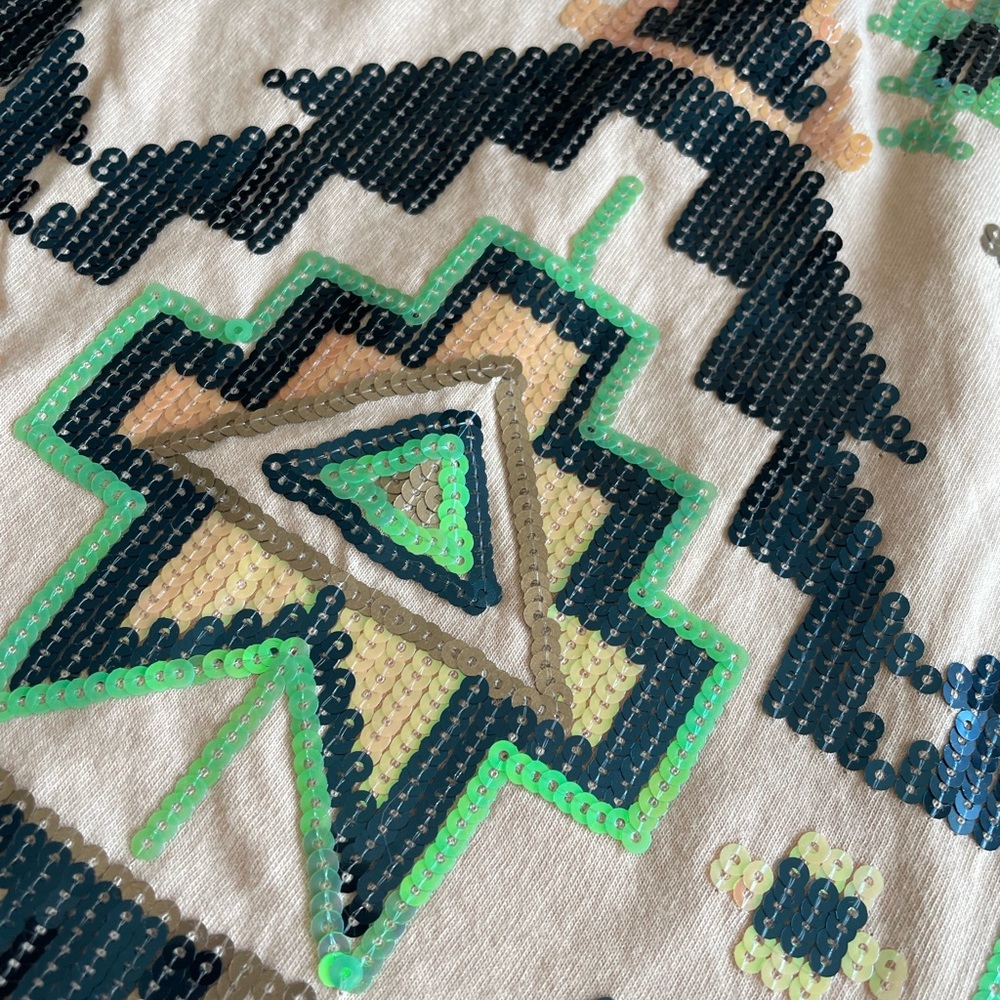 Express Aztec sequin mini skirt - Picture 2 of 6